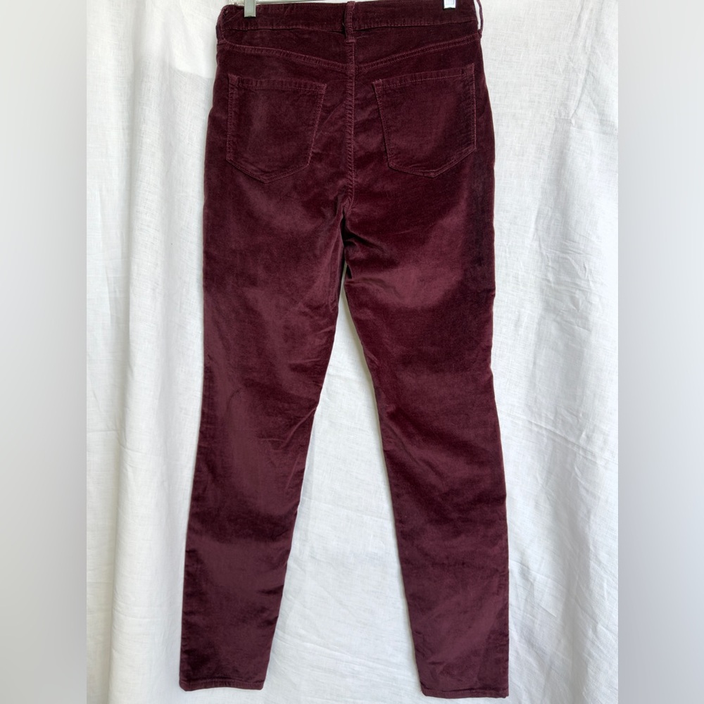 Old Navy High-Waisted Rockstar Super Skinny Velvet Jeans, Size 8, New with Tags - Picture 4 of 5